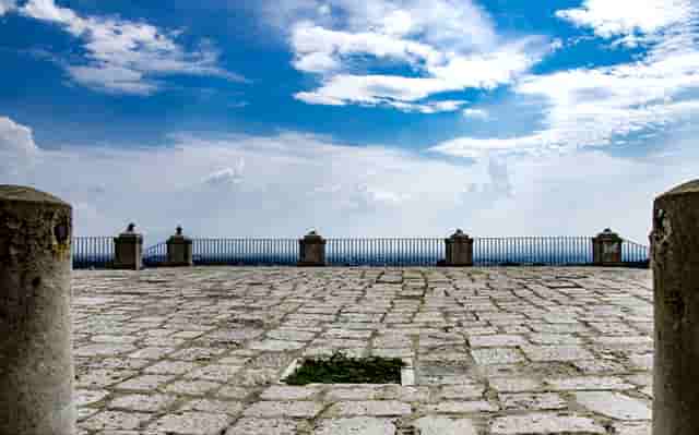 成人接种完疫苗(成人接种完疫苗后会出现哪些不适症状)