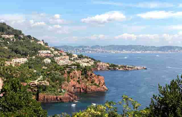 古铜狮子值多少钱一对(古铜钱多少钱一个)